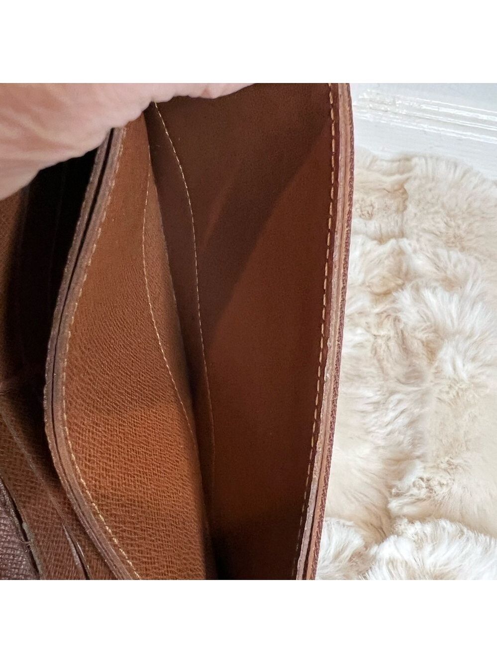 LOUIS VUITTON 2005 LV MONOGRAM ACCORDEON WALLET - Picture 11 of 13
